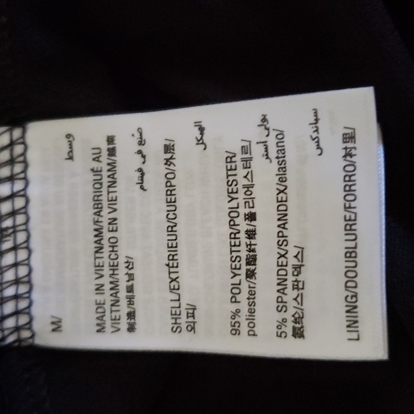 NWOT Black Tee. Silver Ring. Elegant Sexy - Picture 9 of 10